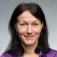 Portrait von Claudia B&uuml;ker