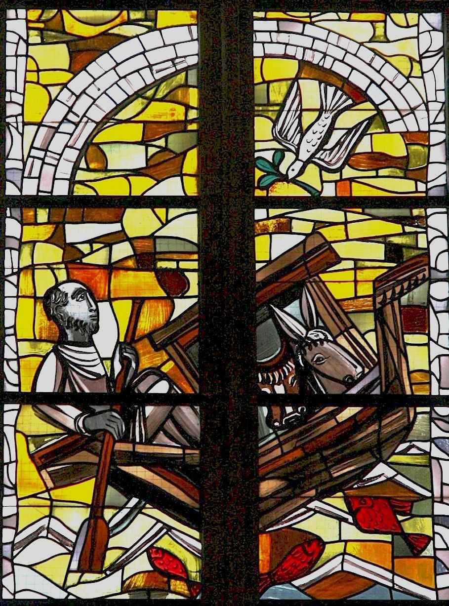 Teil eines Kirchenfensters in Gelb- und Braunt&ouml;nen von Claus Wallner in St. Petri Soest, mit Noah auf der Arche und Ochs und Esel